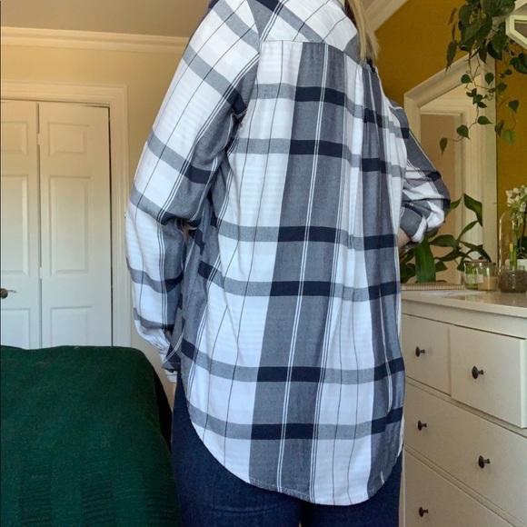 PLAID BUTTON UP SHIRT - Picture 4 of 8